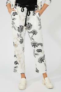 251418 Floral Rayon Linen Relaxed Print Trouser