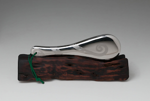 Products: Mere – Darren Wise Stainless Sculptor www.darrenwise.co.nz