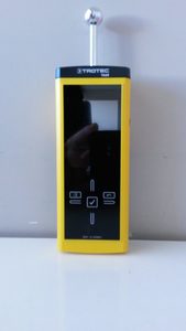 Products: Non Evasive Moisture Meter