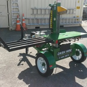 Products: Towable Log Splitter
