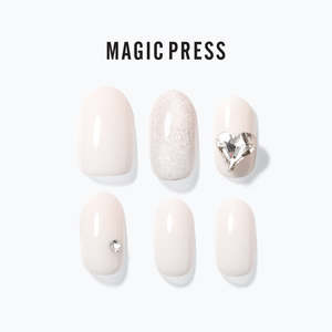 [LOVE MOMENT] MAGIC PRESS NAIL - HEART BEAM