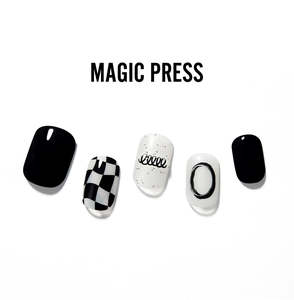 Checkerboard: [CHIC CHECK] MAGIC PRESS NAIL - DARK ROOM