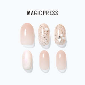 Love Moment: [LOVE MOMENT] MAGIC PRESS NAIL - BLINK PEARL