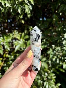 Wands: Rainbow Moonstone Vogel Wand A