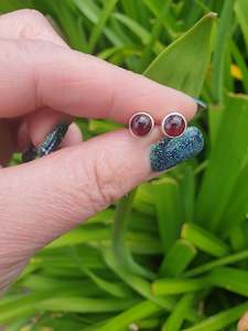Garnet | Polished Sterling Silver Stud Round Earrings 6mm