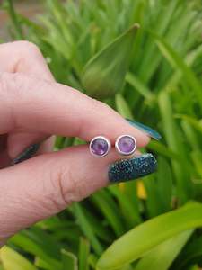 Earrings: Amethyst | Polished Sterling Silver Round Stud Earrings 6mm