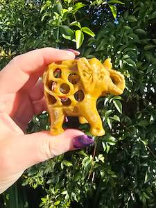 Soapstone Animal: Soapstone Elephant with Baby Inside Small