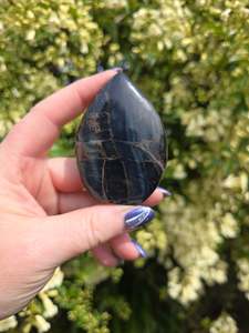 Flat Bases Freeforms: Blue Tigers Eye Flame H