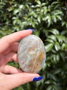 Palmstones: Blue Kyanite & Quartz Palm Stone B