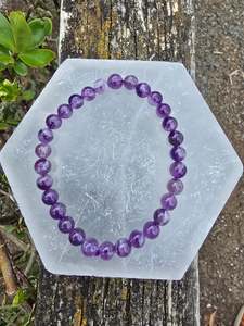 Chevron Amethyst | Small Round Bead Bracelet