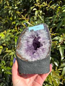 Geode Caves: Amethyst Geode | Cave B 1.4kgs