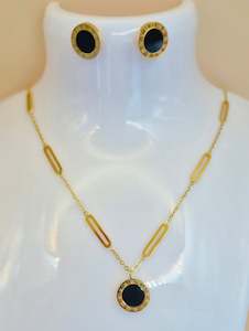 Necklace And Earrings: NST07