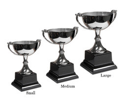 Products: Wide bowl mini trophy 125mm davyengravers