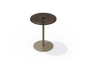Outdoor Furniture: Mare side table