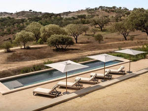 JCP 102 2.3m Umbrella + Base