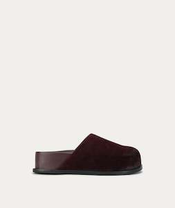 Alastor Slide - Merlot Suede