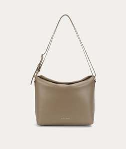 Shoulder Bags: Mr Piper - Dune