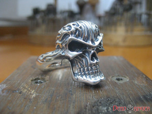 Deadringer Skull Ring deadringerjewelry