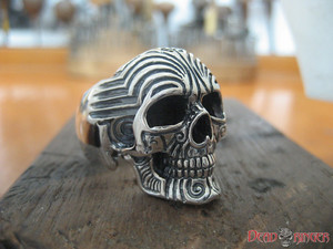 Products: Pacifika Skull Ring deadringerjewelry