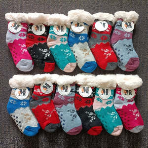 4 Pairs Kids Slipper Fuzzy Socks Winter Super Warm Soft Socks with Grippers