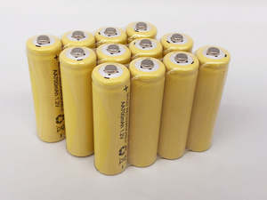 Battery: 12Pcs 1.2V AA Rechargeable Battery 700mAh Rechargeable Ni-Cd Batteries