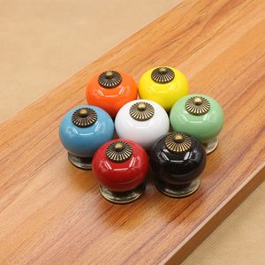 Colourful Round Ceramic Knobs [Runda Keramisk]