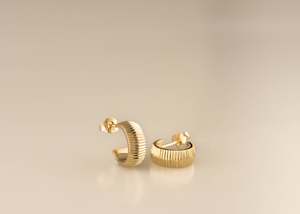 Fluted Collection: Fluted Knife Edge Huggies