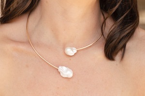 All Necklaces: Grande Pearl Collar