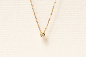 Milieu Diamond Bezel Necklace