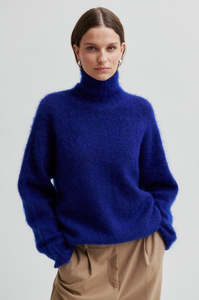 Second Female: Ina Knit T-Neck