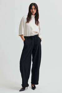 Second Female: Twist Tee