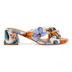 Bresley Aniston - Beige Floral