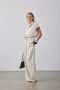 Gregory: Gregory Ruffus Top Parchment