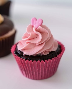 Marshmallow Surprise Cupcakes Delish Cupcakes