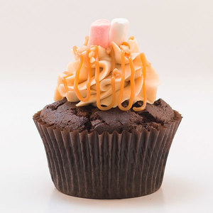 Caramel Rockyroad Cupcakes Delish Cupcakes