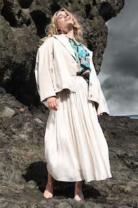 Curate: Daring Diva Skirt