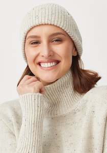 Accessories: Ama Beanie