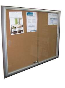 LOCKABLE NOTICE BOARD CABINET (900 X 1200)