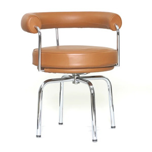 LC7 Swivel Chair