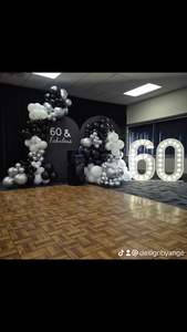 Backdrops Walls Signage: Show Stopper Package