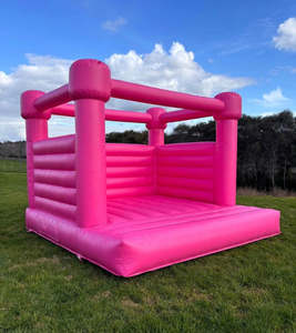 Castles Games: Pink 4x4 Bounce house