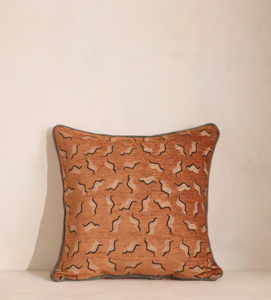 JOVE SQUARE CUSHION
