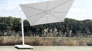 MALIBU CANTILEVER UMBRELLA – LEAD CHINE 3M