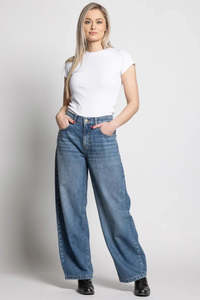 C L Pants Linen: jeans - larrie - high rise - talea wash -barrell leg