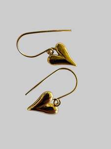 Jewellery: modern hearts - gold - small ear wires