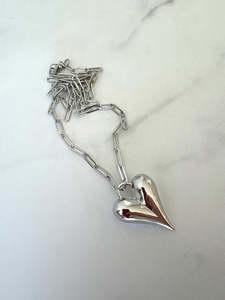 Jewellery: puffed heart necklace - gold or silver - large