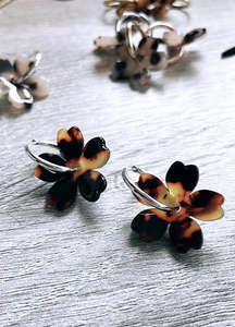 tortoiseshell blooms - silver - amber