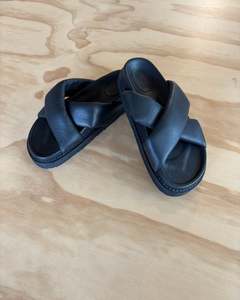 Puffer Sandals - leather - black - CARRIE