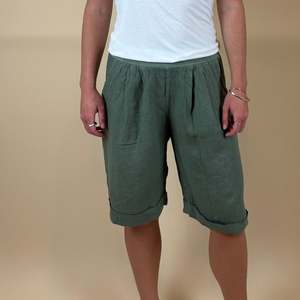 linen shorts - vera may - khaki