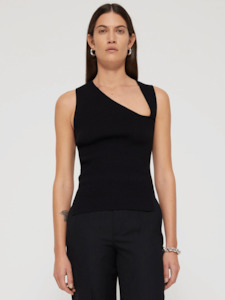 Slanted Neckline Top in Noir